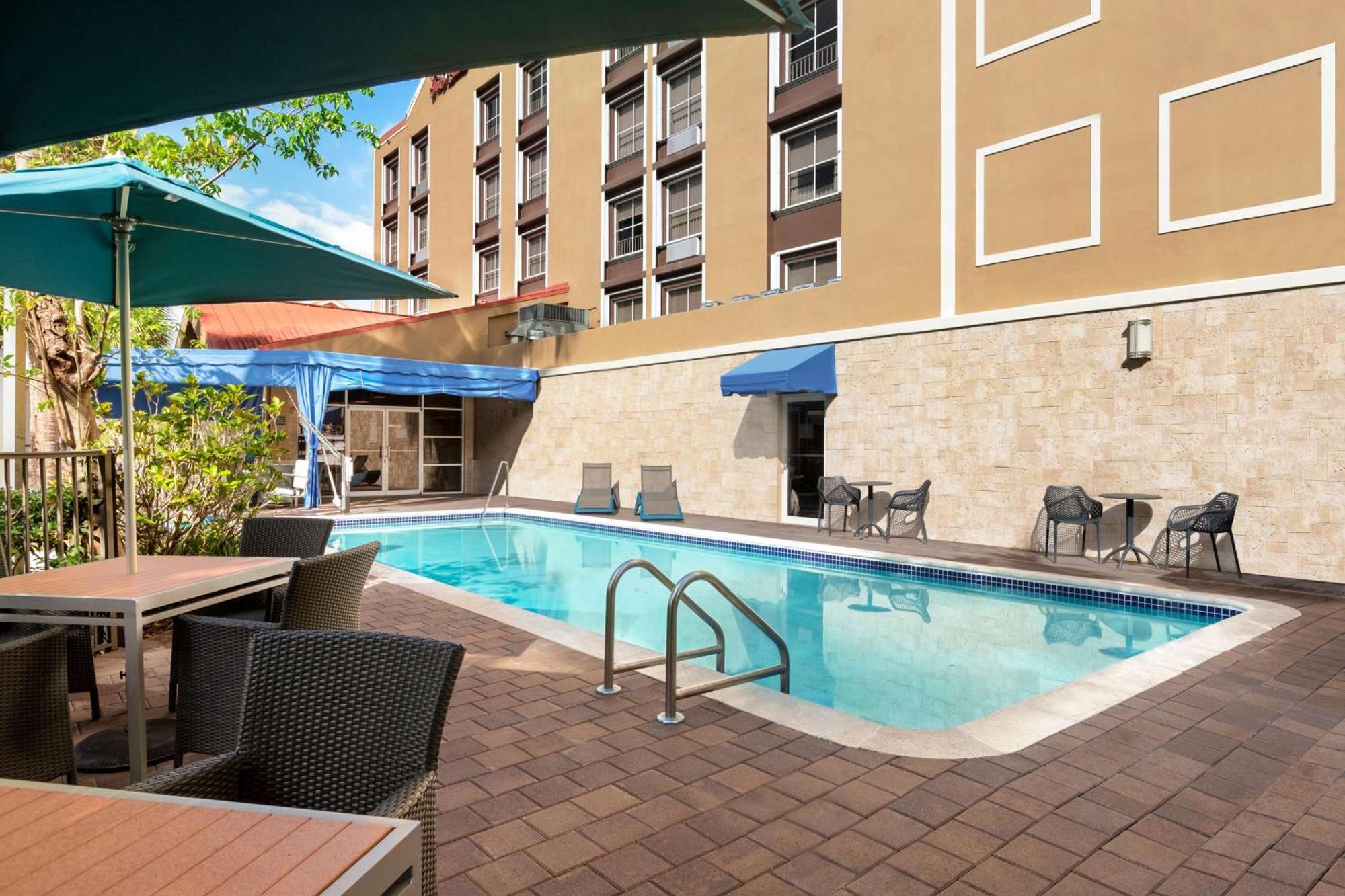 Hampton Inn&Suites Fort Lauderdale Airport Hollywood Exterior foto